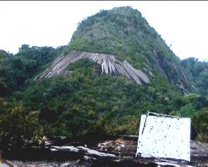 Piton rocheux remarquable Novembre 2000
